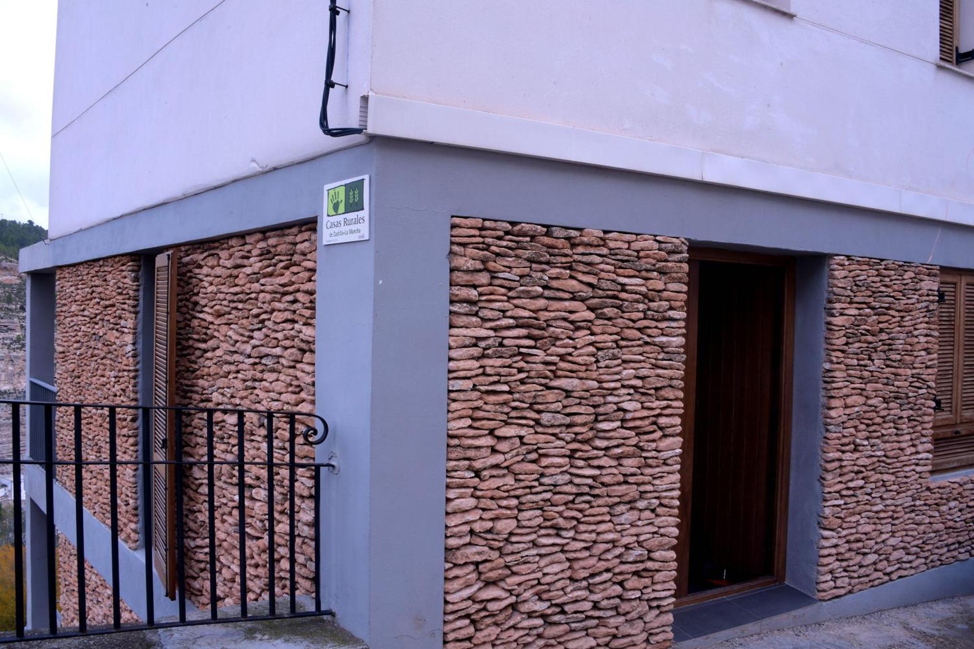 Casas Colgadas Alcala Del Jucar Exteriör bild